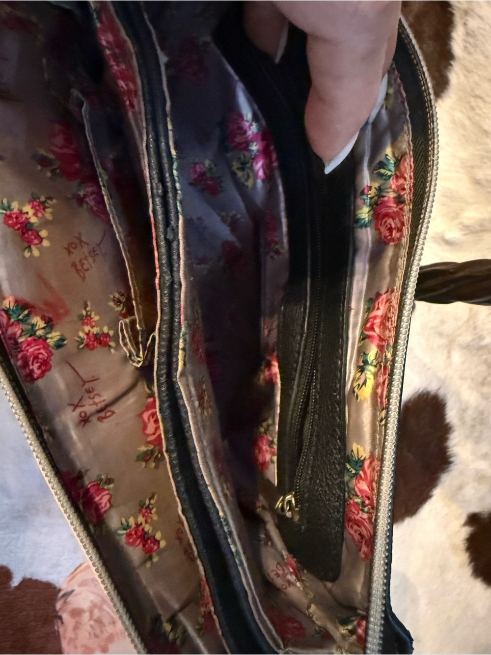 Betsey Johnson Black and Cream Chevron Crossbody with Scarf Accent - Picture 2 of 4